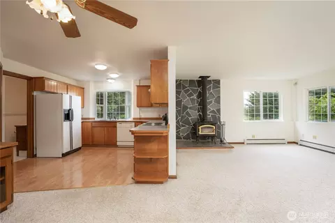 818 295th St E, Roy, WA 98580 photo 8