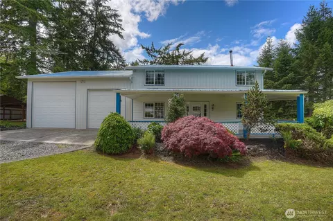 818 295th St E, Roy, WA 98580