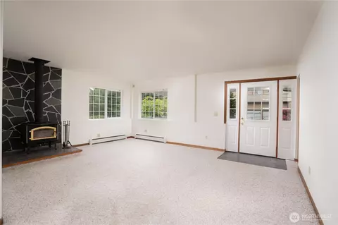 818 295th St E, Roy, WA 98580 photo 7