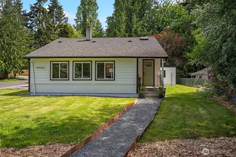 14058 20th Ave NE UNIT A, Seattle, WA 98125