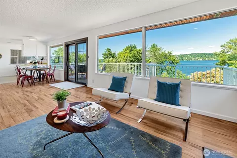 9738 Arrowsmith Ave S, Seattle, WA 98118
