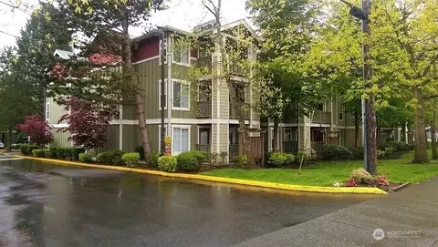 7711 NE 175th St #C302, Kenmore, WA 98028