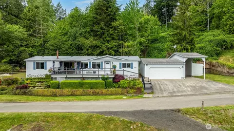 521 E Lombard Rd S, Grapeview, WA 98546