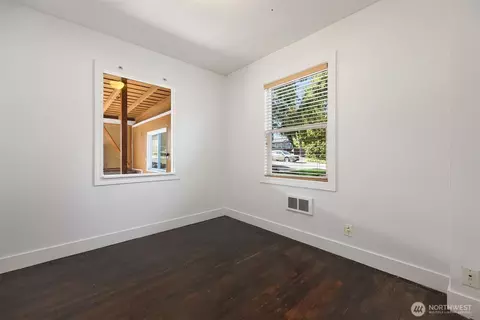 Bedroom - 1010 E Marine View Dr, Everett, WA 98201 photo 2 of 2