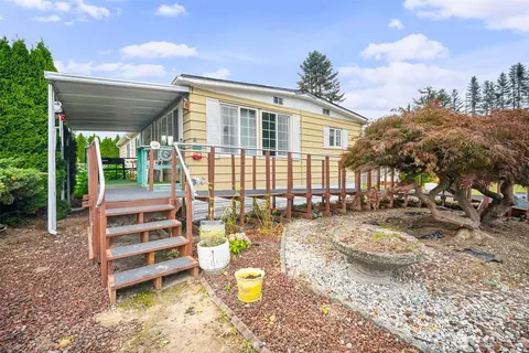 920 Maple Ln #15, Sedro Woolley, WA 98284