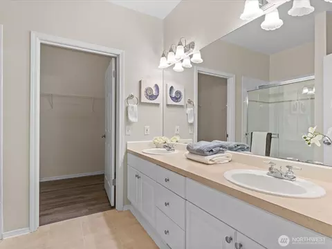 404 228th St SW #E102, Bothell, WA 98021 photo 19