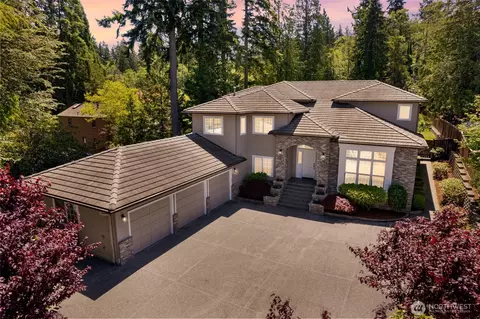 7708 175th St SW, Edmonds, WA 98026