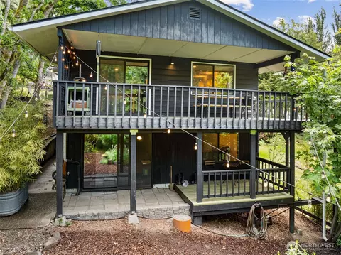 379 SE Parkhill Dr, Chehalis, WA 98532