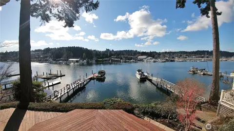 8002 Goodman Dr NW, Gig Harbor, WA 98332