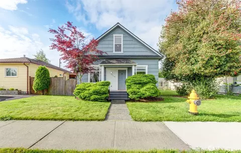 1718 2nd St, Marysville, WA 98270