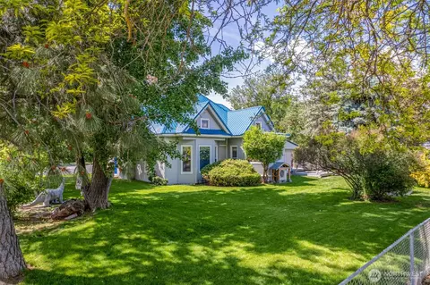 202 2nd 204 Spokane St N, Wilson Creek, WA 98860