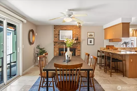 Dining - 1225 138th St SE, Mill Creek, WA 98012 photo 3 of 4