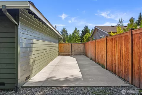 Exterior - 1225 138th St SE, Mill Creek, WA 98012 photo 6 of 9