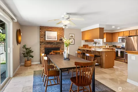 Dining - 1225 138th St SE, Mill Creek, WA 98012 photo 2 of 4
