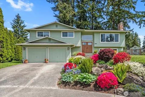 16611 63rd Ave W, Lynnwood, WA 98037