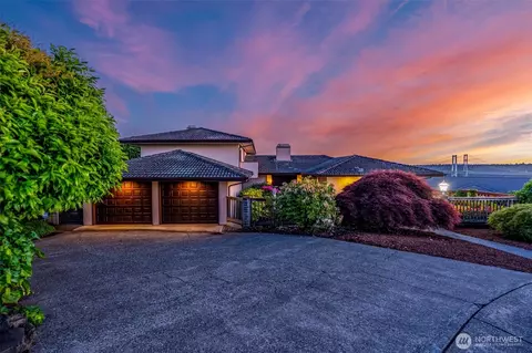 6918 Bridgland Ln, Tacoma, WA 98407