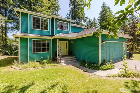 958 SW Moffett Ln, Port Orchard, WA 98367