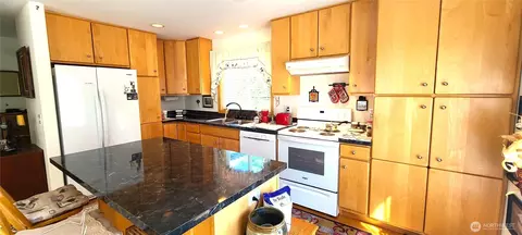 Kitchen - 324 Pond Ln, Sequim, WA 98382 photo 1 of 1