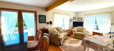 Living - 324 Pond Ln, Sequim, WA 98382 photo 1 of 2
