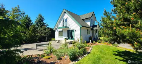 324 Pond Ln, Sequim, WA 98382