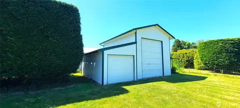 Exterior - 324 Pond Ln, Sequim, WA 98382 photo 3 of 12