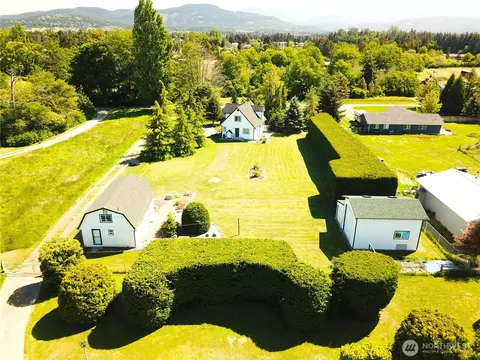 View/Area - 324 Pond Ln, Sequim, WA 98382 photo 3 of 6