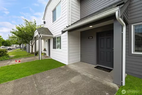 4243 Wintergreen Cir #136, Bellingham, WA 98226