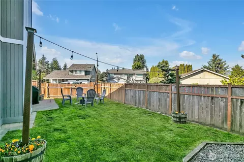Exterior - 404 Jewell St, Enumclaw, WA 98022 photo 4 of 4