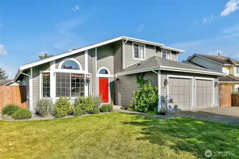 Exterior - 404 Jewell St, Enumclaw, WA 98022 photo 1 of 4