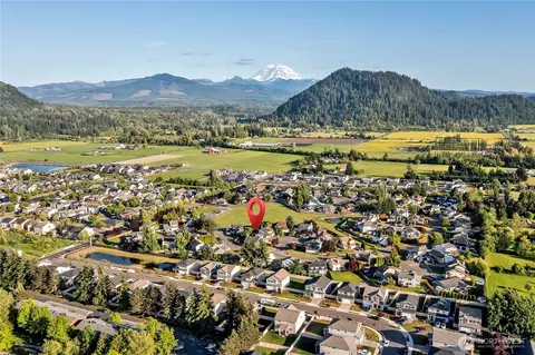 View/Area - 404 Jewell St, Enumclaw, WA 98022 photo 2 of 6