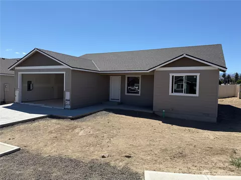 10 Salmon Dr, Wenatchee, WA 98801