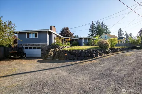 204 76th St SE, Everett, WA 98203 photo 2