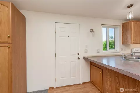 140 Winterhawk St, Sequim, WA 98382 photo 4
