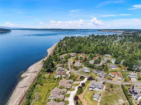 View/Area - 52 Chapman Loop #D, Steilacoom, WA 98388 photo 6 of 9
