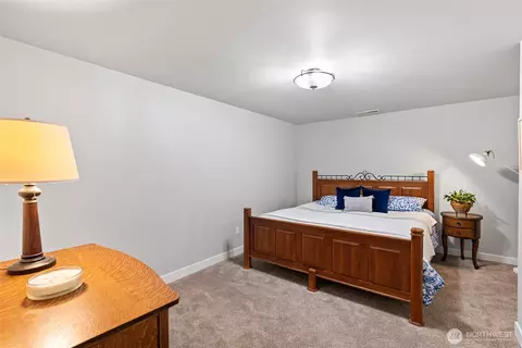 Bedroom - 52 Chapman Loop #D, Steilacoom, WA 98388 photo 4 of 4