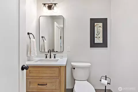 Bath - 52 Chapman Loop #D, Steilacoom, WA 98388 photo 1 of 3