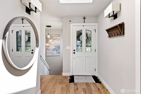 Entry Way - 52 Chapman Loop #D, Steilacoom, WA 98388 photo 1 of 1