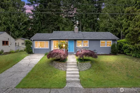 14817 Fremont Ave N, Shoreline, WA 98133