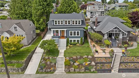 3453 Belvidere Ave SW, Seattle, WA 98126