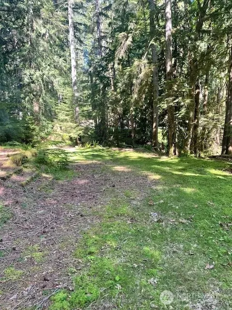 1001 N Potlatch Dr, Hoodsport, WA 98548