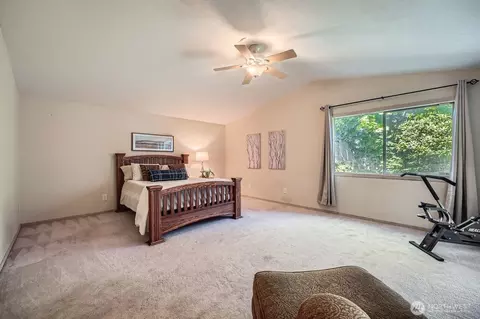 Bedroom - 7116 193rd St E, Spanaway, WA 98387 photo 2 of 5