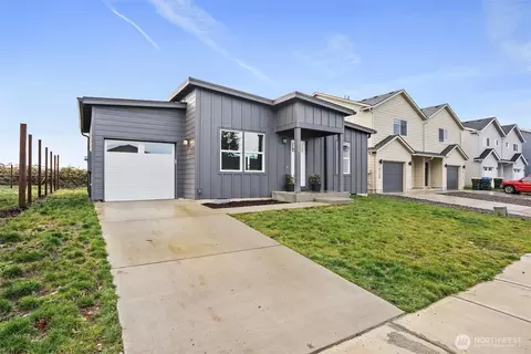 1018 Peach Rd, Winlock, WA 98596 photo 2