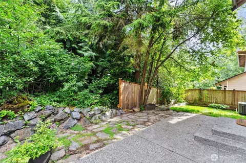 Exterior - 111 170th St SE, Bothell, WA 98012 photo 4 of 5