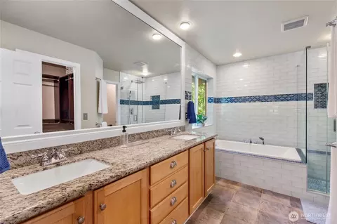 Bath - 111 170th St SE, Bothell, WA 98012 photo 1 of 4