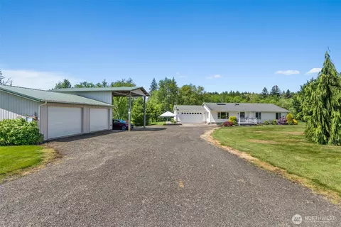 401 Huntting Rd, Silver Creek, WA 98585