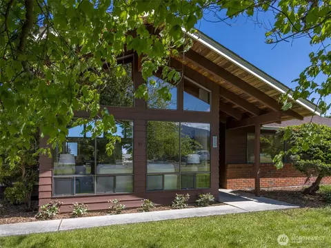 Exterior - 52 W Pheasant Ln, Sequim, WA 98382 photo 2 of 7