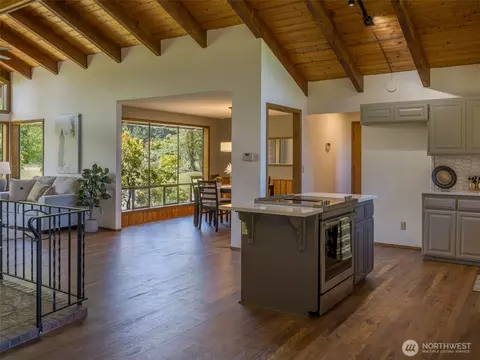 Kitchen - 52 W Pheasant Ln, Sequim, WA 98382 photo 6 of 6