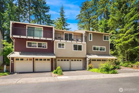 720 N 161st Pl #11, Shoreline, WA 98133