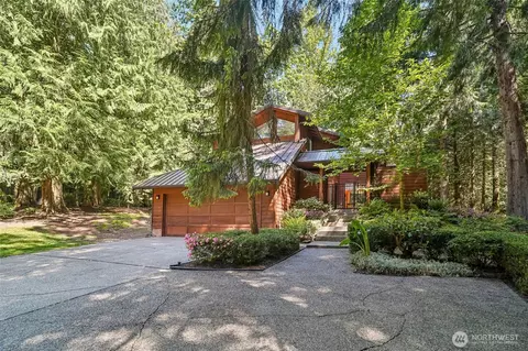 26708 NE 40th St, Redmond, WA 98053