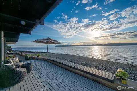 8200 Naketa Beach Walk, Mukilteo, WA 98275